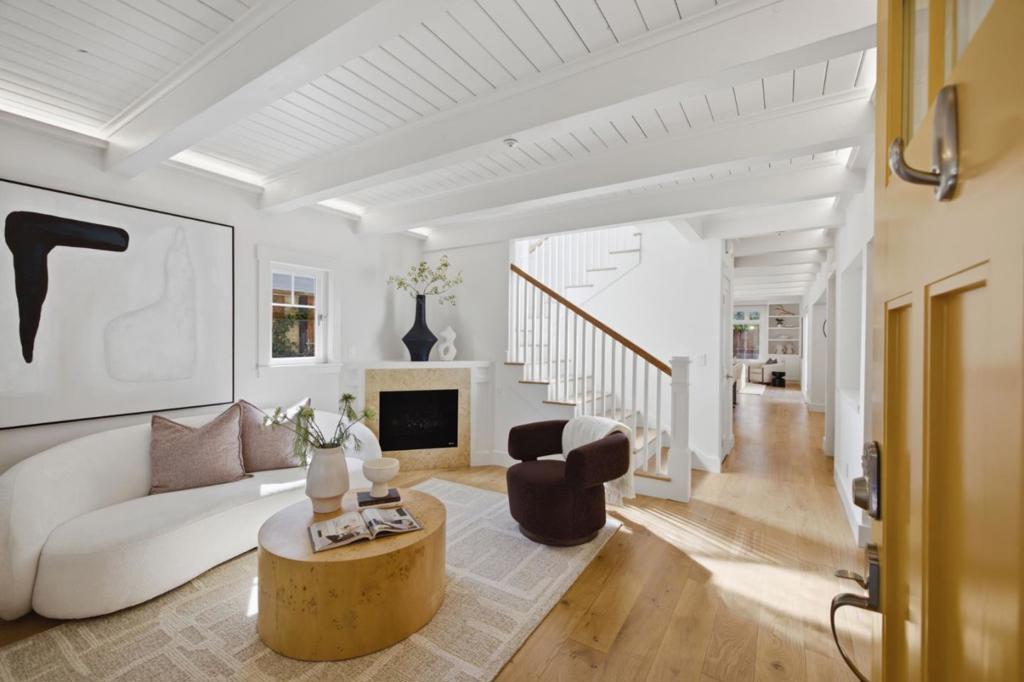 203 Santa Margarita Avenue