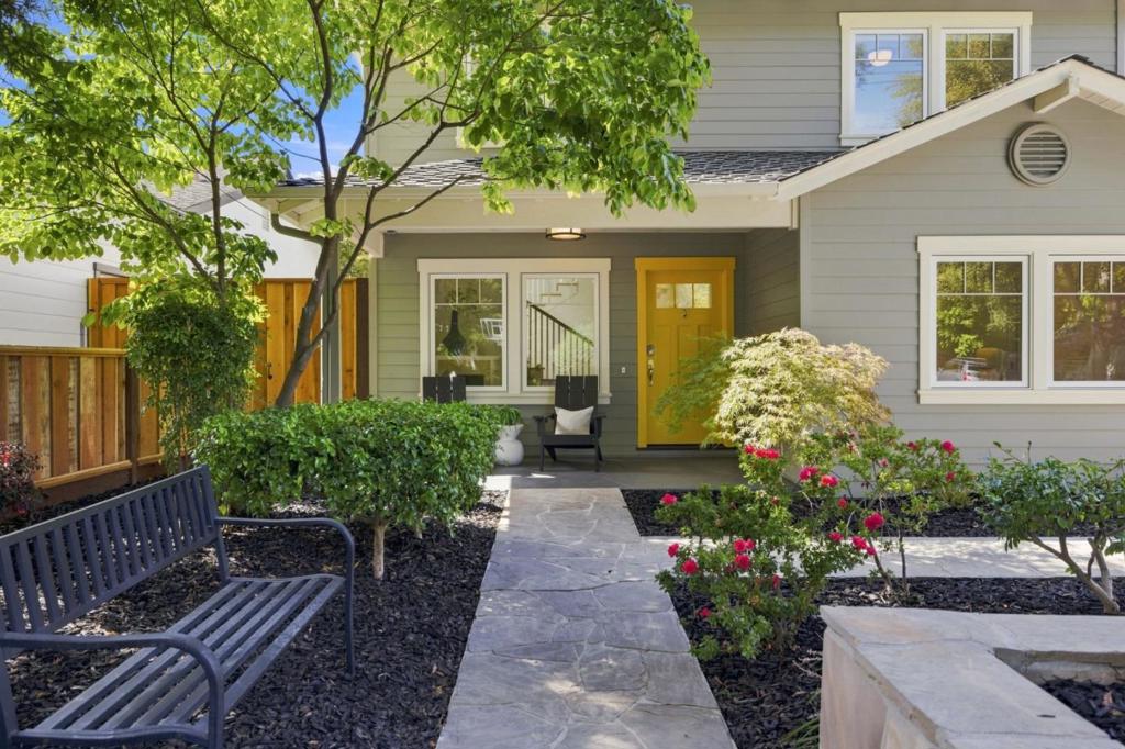203 Santa Margarita Avenue