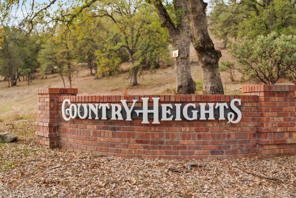 Properties 2 2920 Aspen Glow Lane