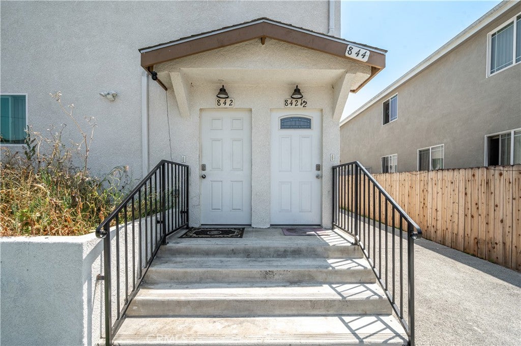 844 W 78th Street