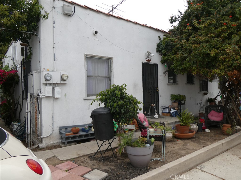 2616 Lime Avenue