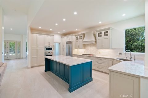 Tiny photo for 12709 Paso Verde Court, Atascadero, CA 93422 (MLS # NS26145835)