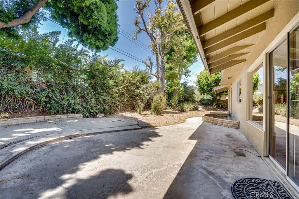 17331 Elsinore, Huntington Beach CA 92647 - Photo 33