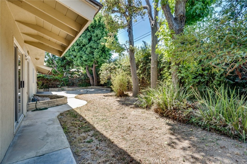 17331 Elsinore, Huntington Beach CA 92647 - Photo 34