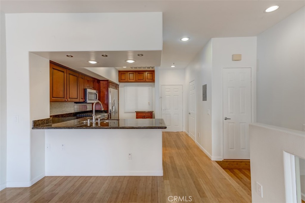 200 Pacific Coast Highway 322