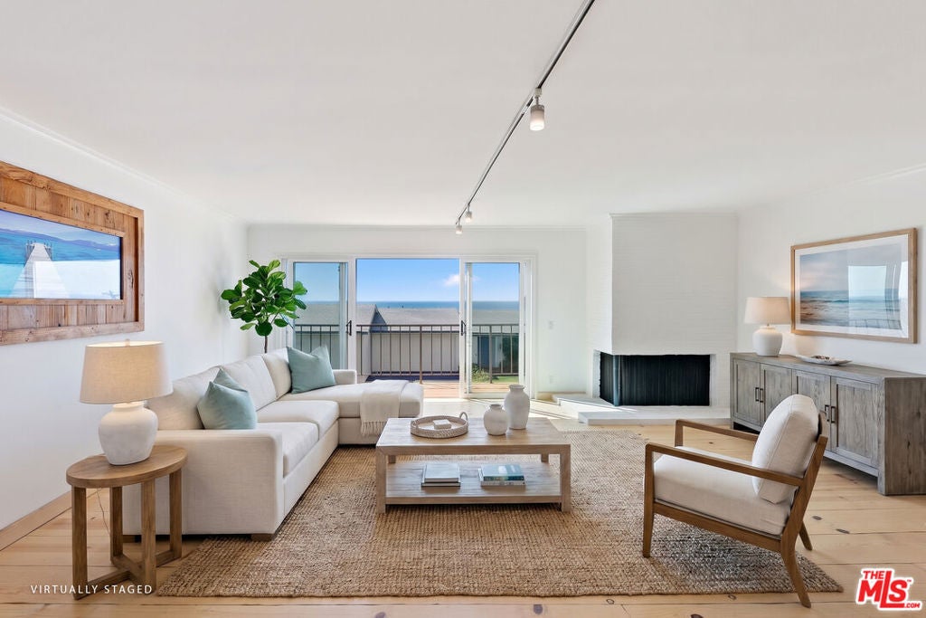 Photo of 29672 Zuma Bay Way, Malibu, CA 90265 (MLS # 26994015)