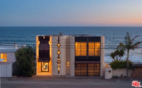 Photo of 24230 Malibu Road, Malibu, CA 90265 (MLS # 26105399)