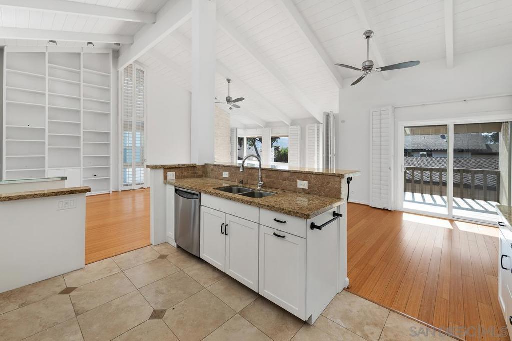 La Costa - Residential