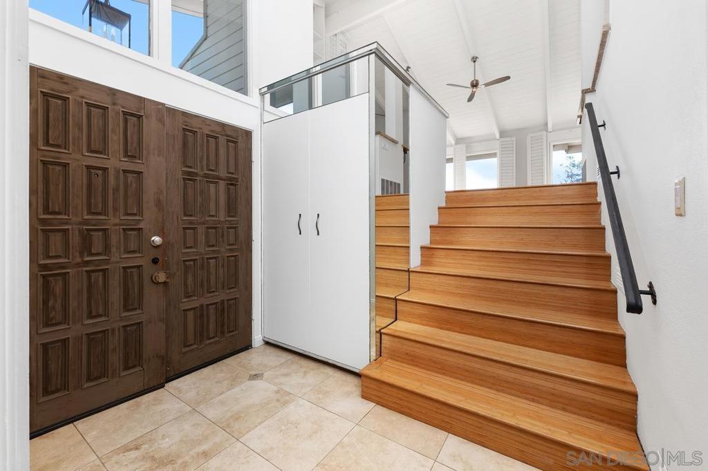 La Costa - Residential