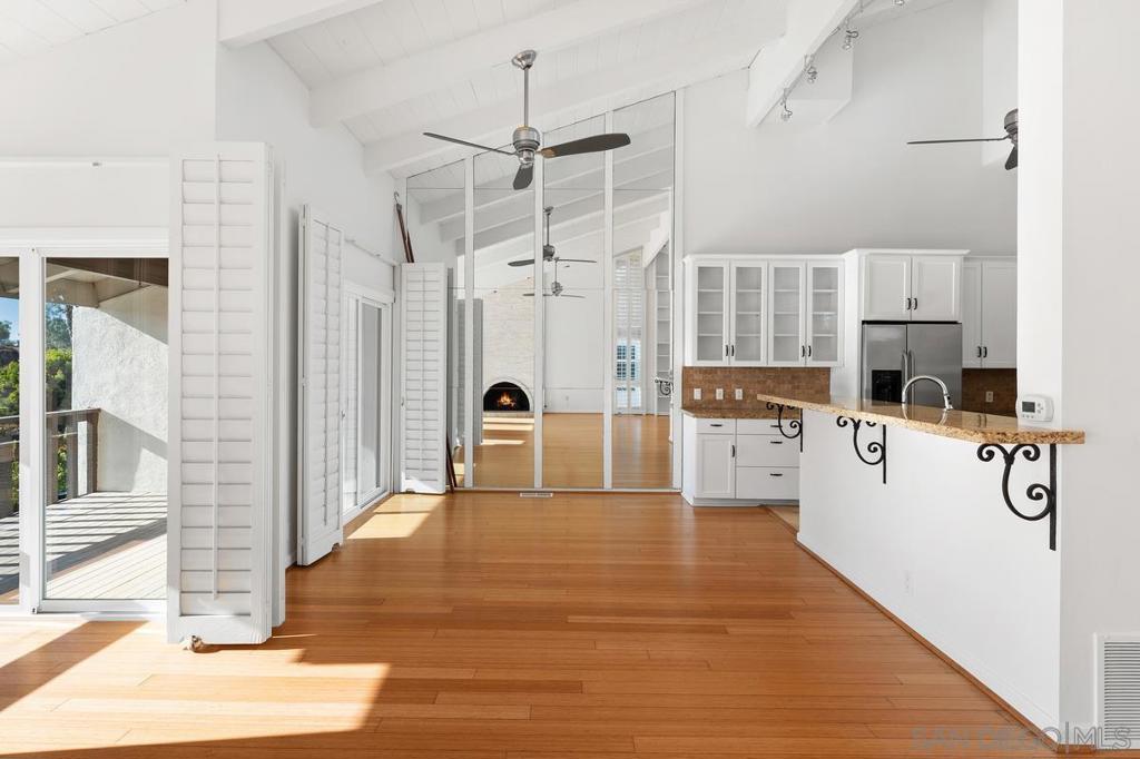 La Costa - Residential