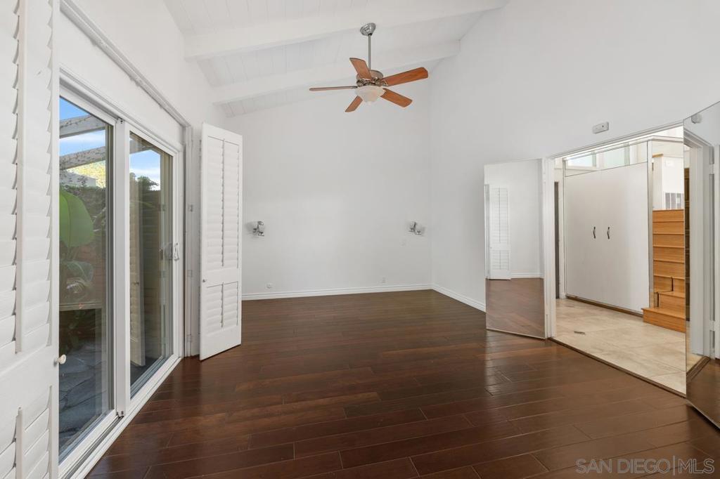 La Costa - Residential