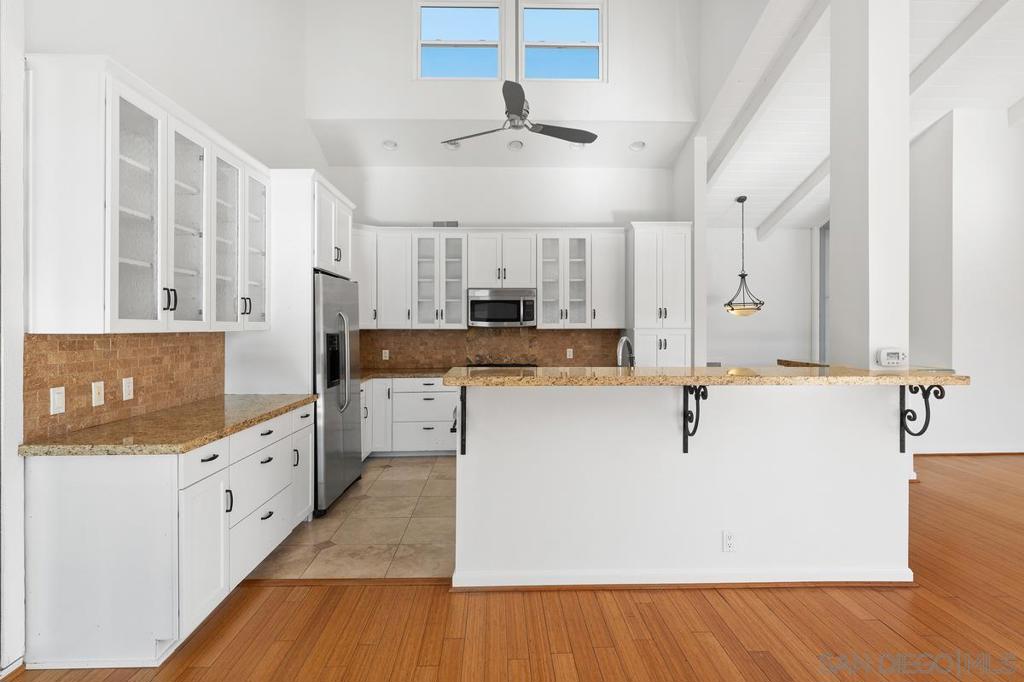 La Costa - Residential