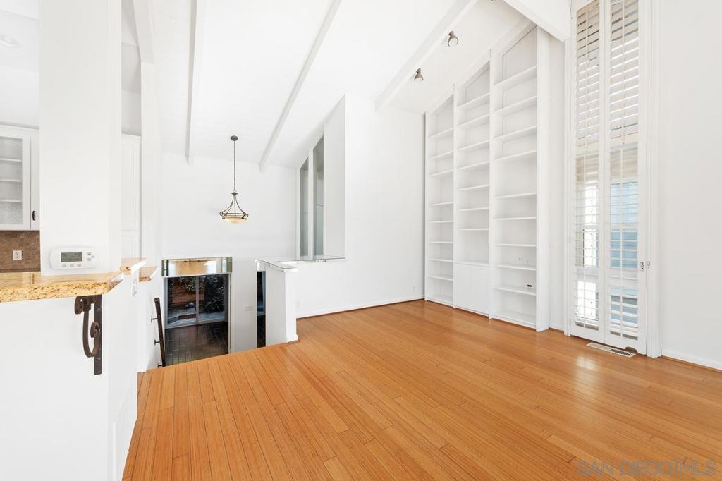 La Costa - Residential