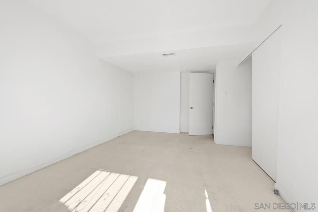 La Costa - Residential