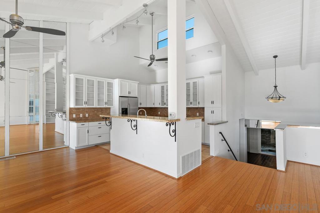 La Costa - Residential