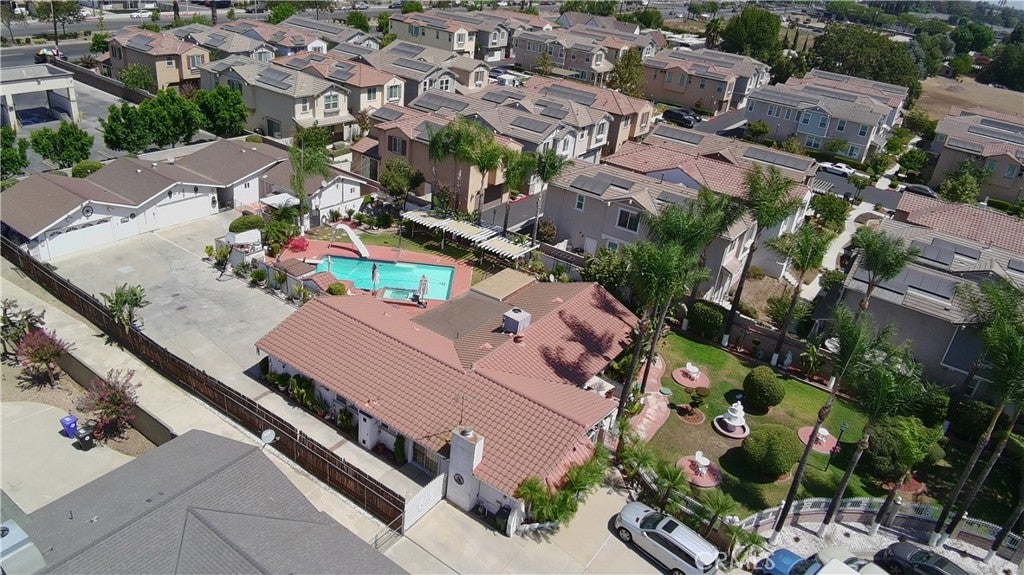 5538 W Carlton