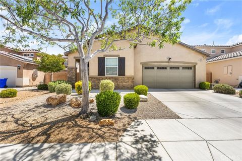 Photo of 15023 Mandalay LN, Victorville, CA 92394 (MLS # IG26104540)