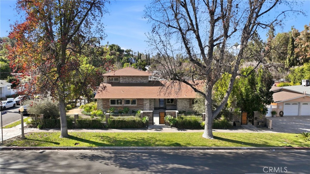 5237 Topanga Canyon