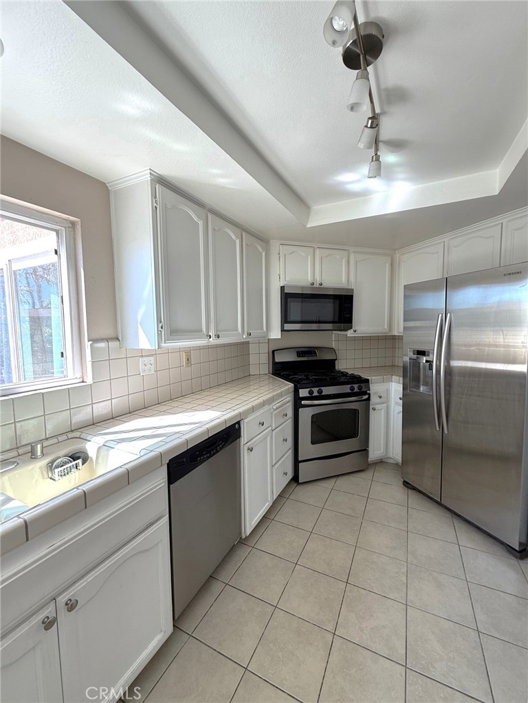 Lake Forest Shores (LFS) - Residential Lease