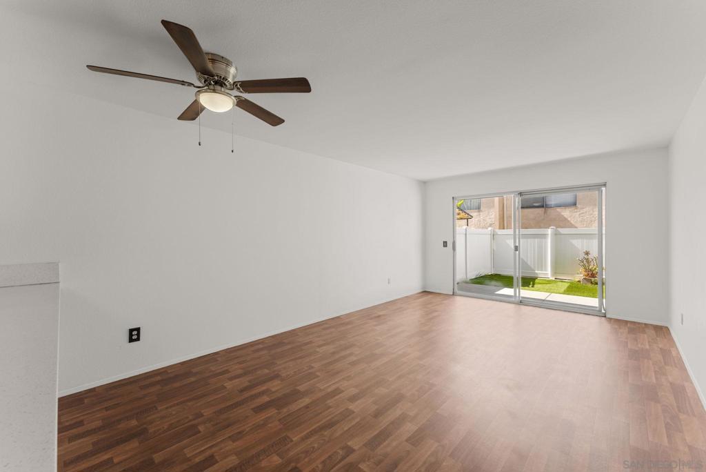 8034 Linda Vista 1Q