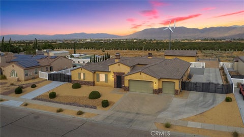 Photo of 6757 Serrano AVE, Hesperia, CA 92345 (MLS # HD26190252)
