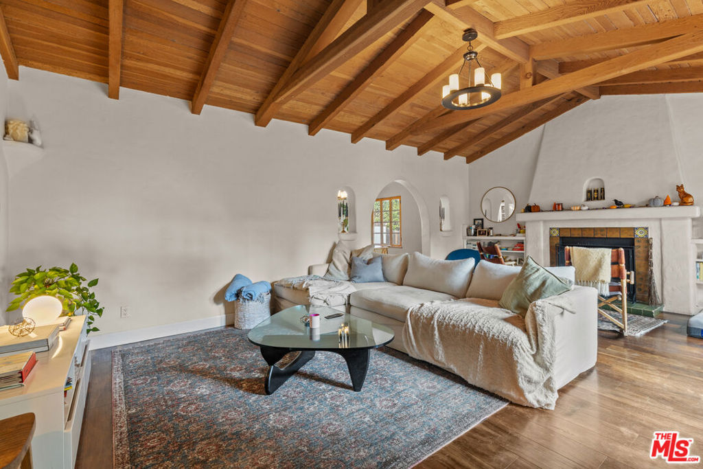 Properties 2 11623 Otsego Street