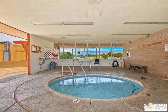 Desert Crest CC - Manufactured In Park