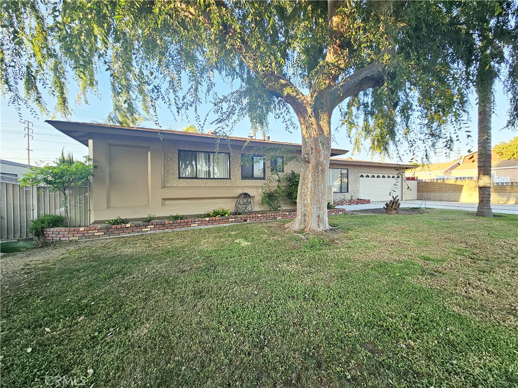 2137 Walnut Street