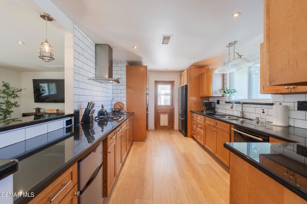 Photo of 1776 Kearney Avenue, Simi Valley, CA 93065 (MLS # 226000150)