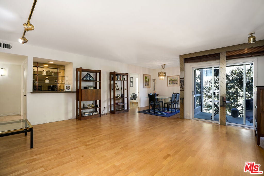 5845 Doverwood Drive 214