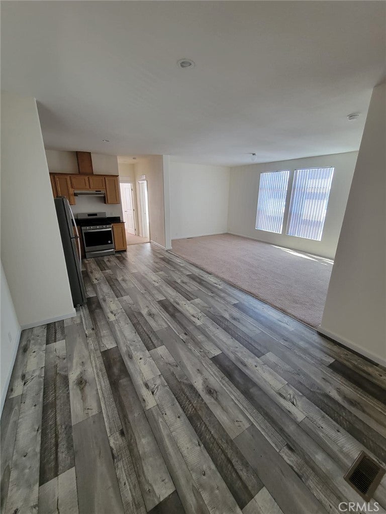 55 Pacifica Ave 77