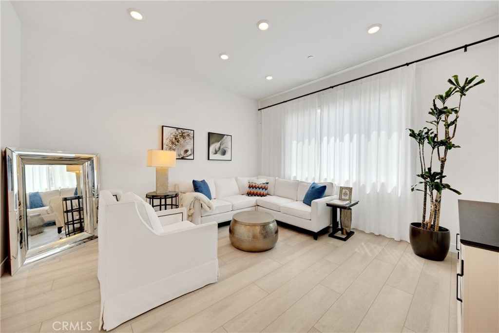 Properties 2 1109 Cadence