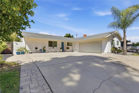Photo of 11637 Prager AVE, Lakeview Terrace, CA 91342 (MLS # GD26138875)