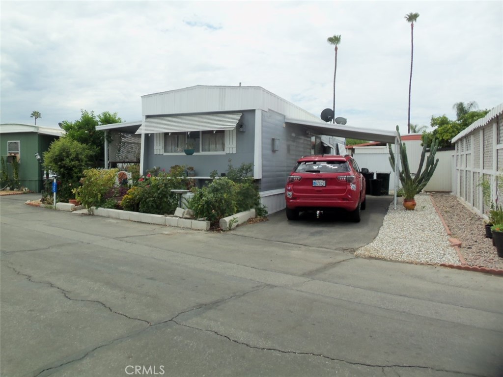 1600 S San Jacinto Avenue 125