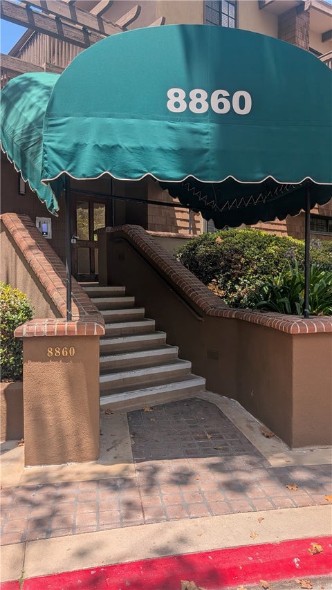 Photo of 8860 Villa La Jolla DR, La Jolla, CA 92037 (MLS # PW26192073)