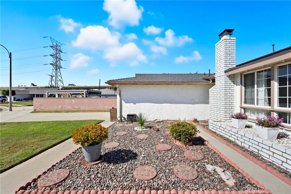 Photo of 527 W 169th Street W, Gardena, CA 90248 (MLS # PW25236811)
