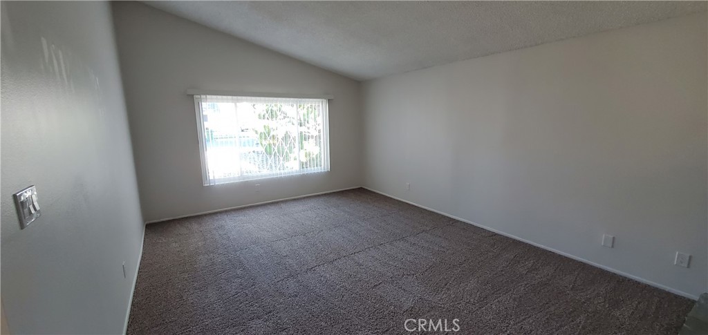 15038 Hiawatha Street