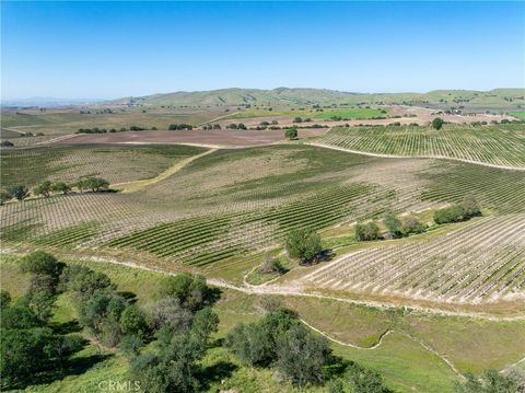 Tiny photo for 7310 Estrella Road Rd, San Miguel, CA 93451 (MLS # NS26058640)