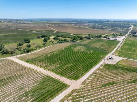 Tiny photo for 7310 Estrella Road Rd, San Miguel, CA 93451 (MLS # NS26058640)