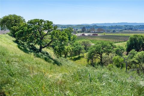 Tiny photo for 7310 Estrella Road Rd, San Miguel, CA 93451 (MLS # NS26058640)