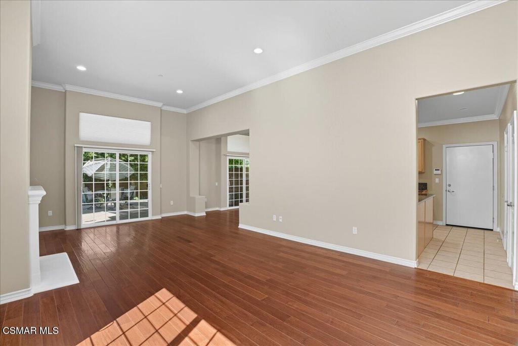 Paseo de Flores-505 - 1005142 - Residential