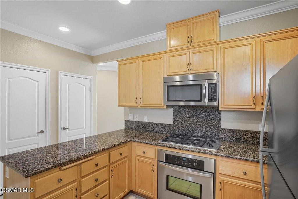 Paseo de Flores-505 - 1005142 - Residential
