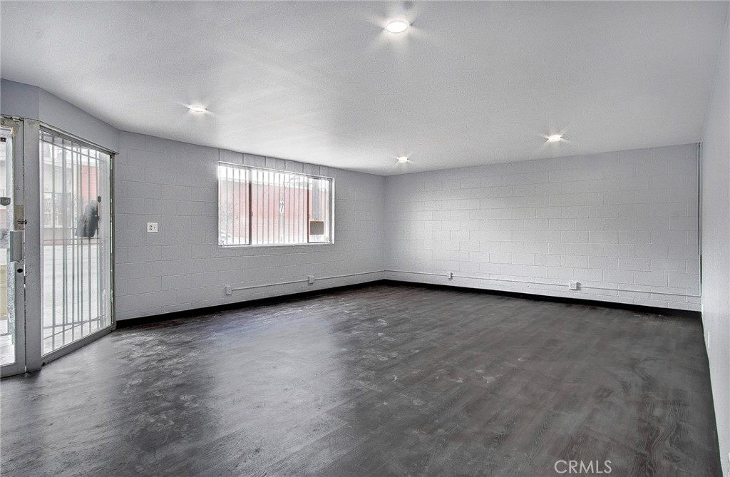 5910 E Washington Boulevard