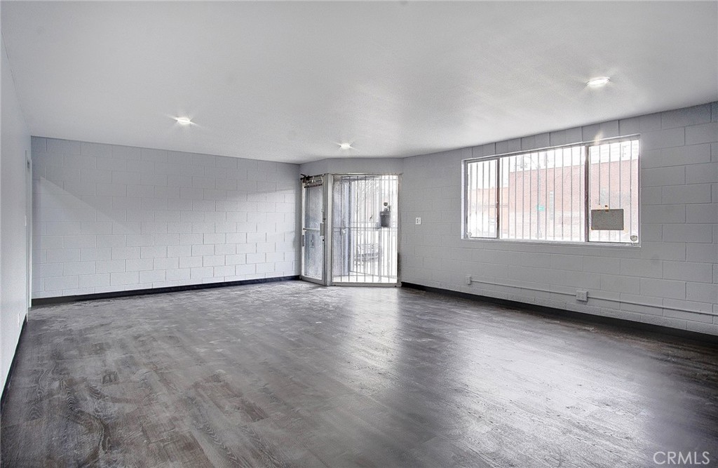 5910 E Washington Boulevard