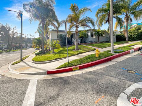 Photo of 3700 Olympiad Drive, View Park, CA 90043 (MLS # 25629879)