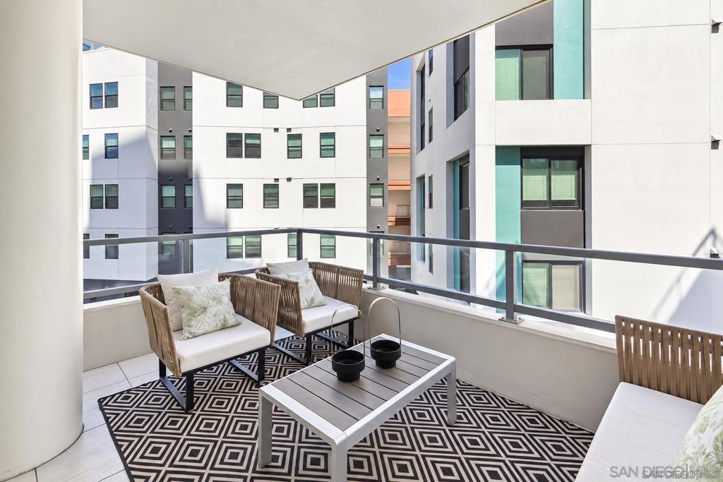 1441 9th Ave 402