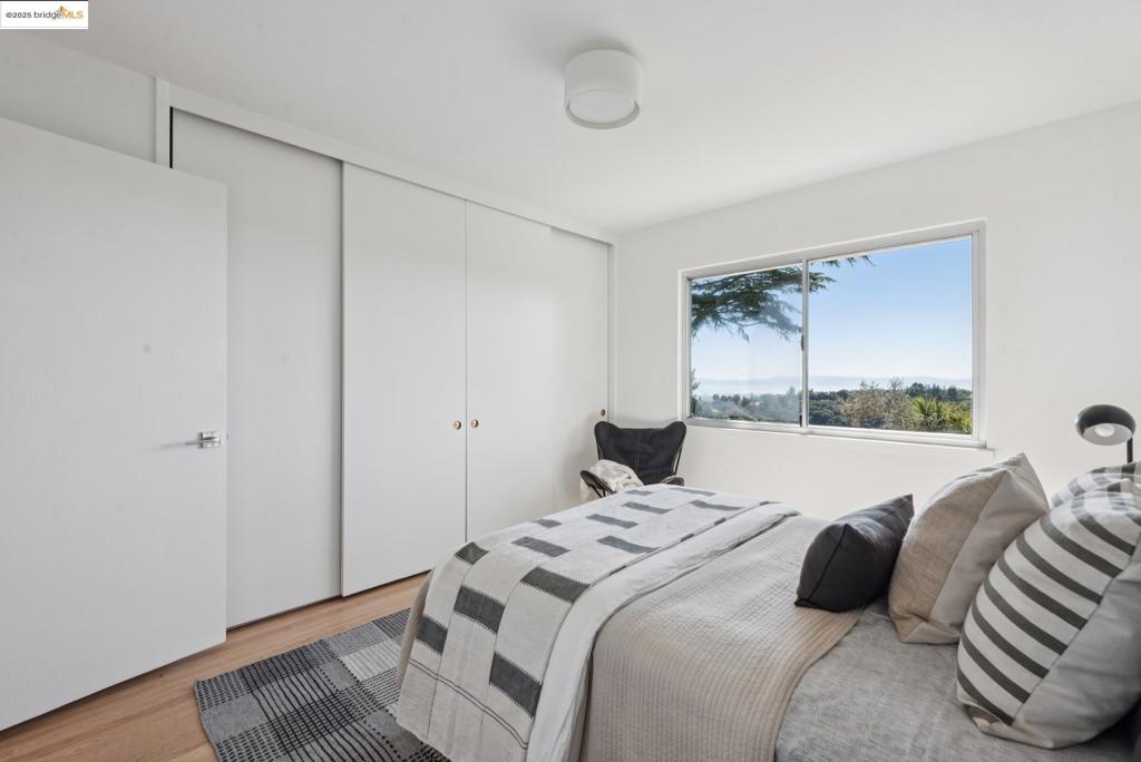 HILLCREST ESTATE - Residential