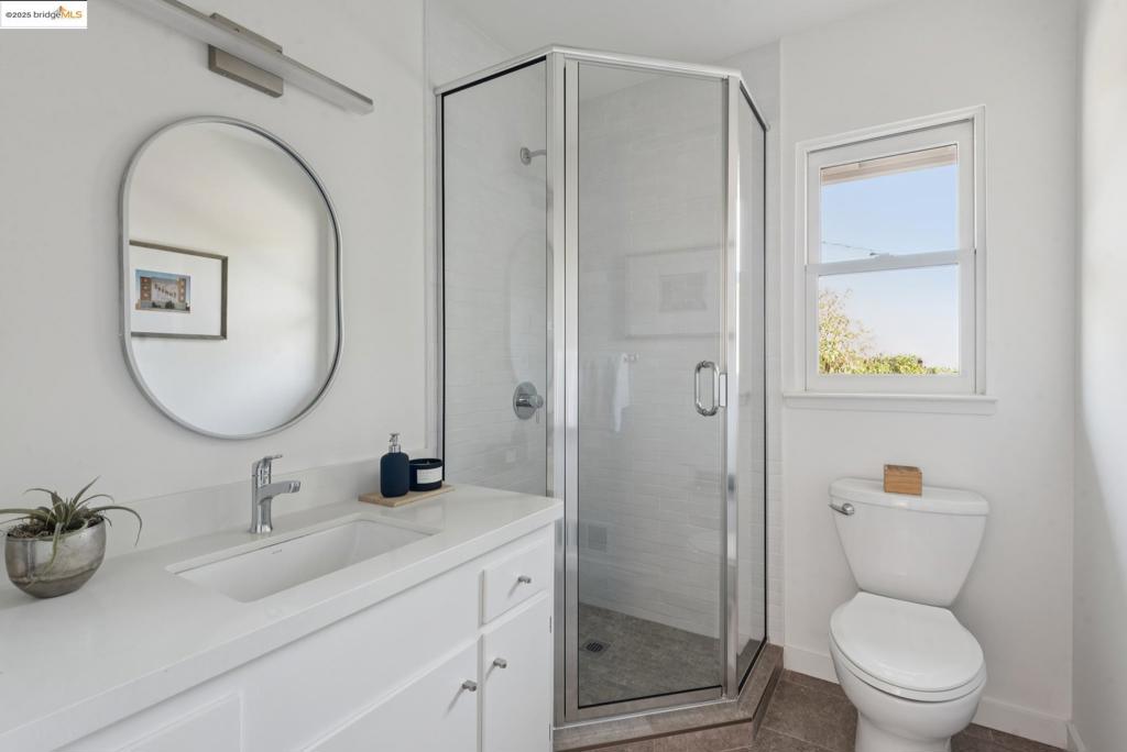 HILLCREST ESTATE - Residential