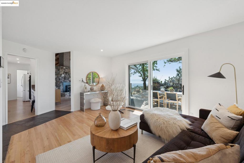 HILLCREST ESTATE - Residential