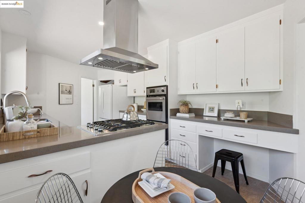 HILLCREST ESTATE - Residential
